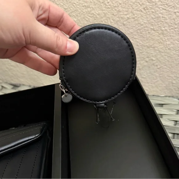 Nine West Sleigh Mini Quilted Crossbody Bag Set – Black – NWT - Picture 8 of 13